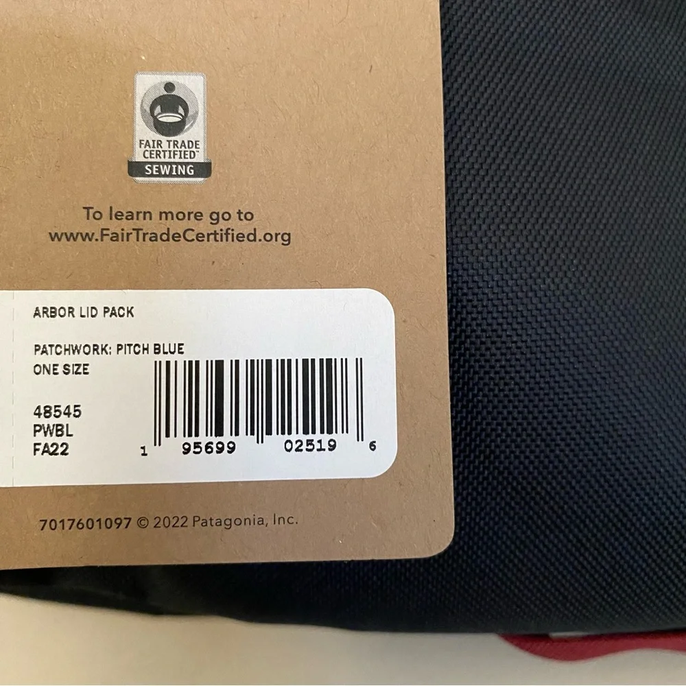 New with Tag Patagonia multicolored color block lightweight backpack size - Picture 9 of 10